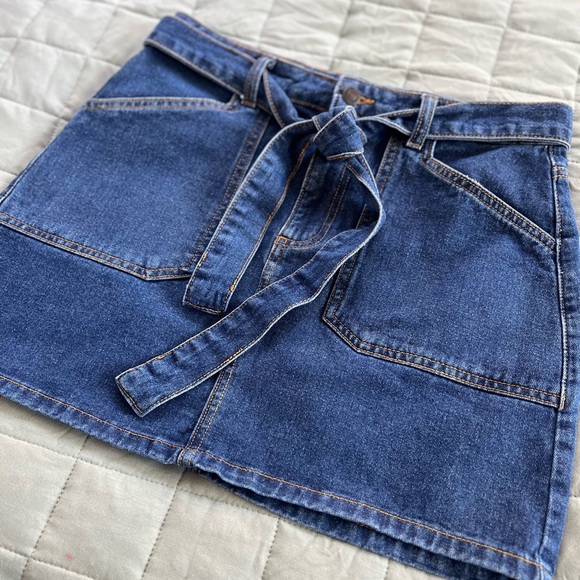 Forever 21 Denim Jean Belted Mini Skirt Tie Belt Size Large - Picture 5 of 12